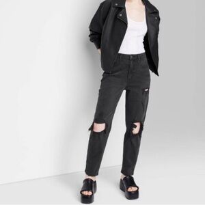 NWT High Rise Tapered Jeans